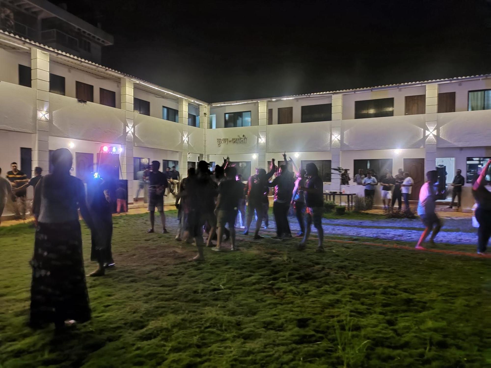 אליבג Opulence Resort Awas Alibaug מראה חיצוני תמונה