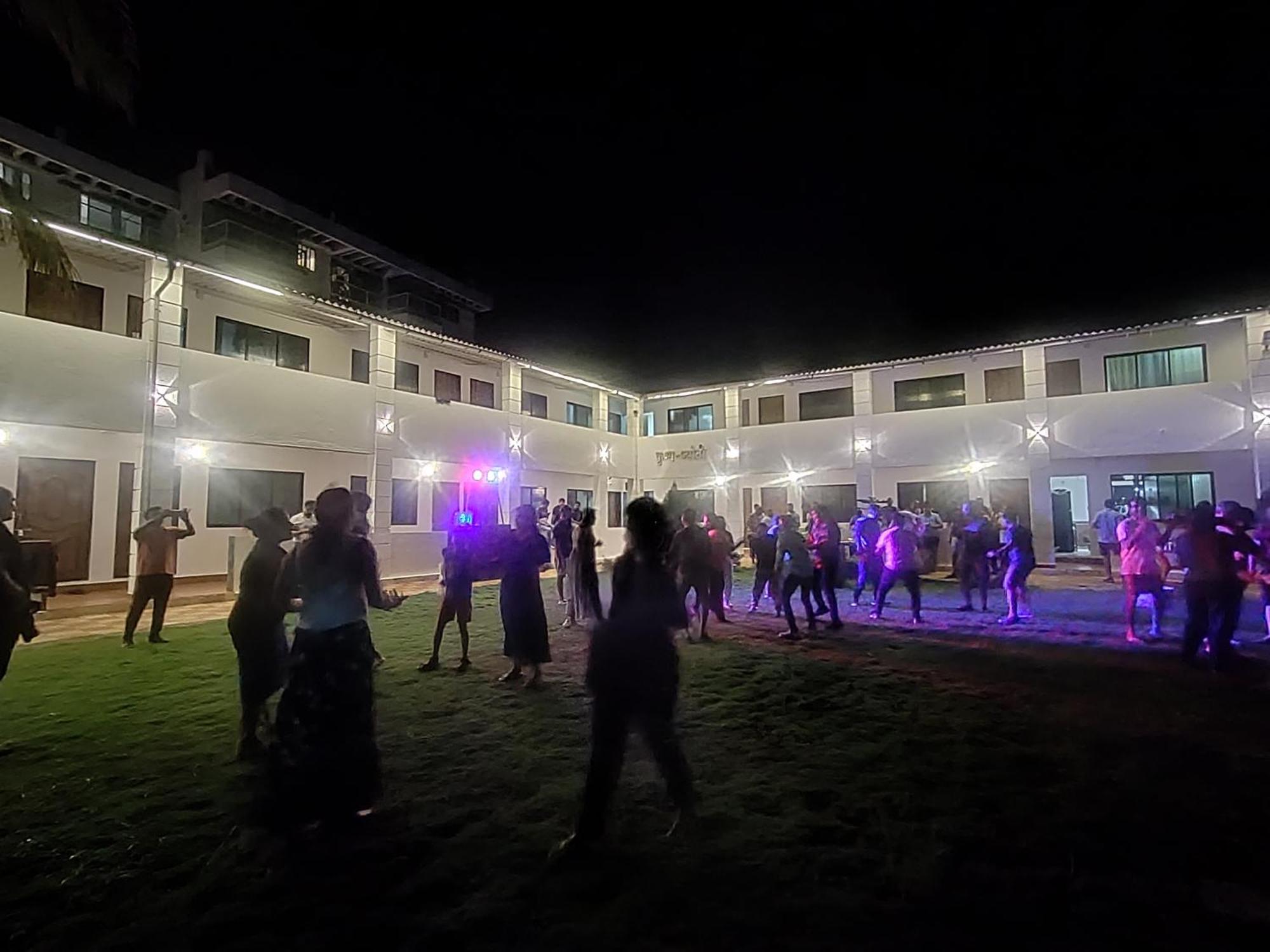 אליבג Opulence Resort Awas Alibaug מראה חיצוני תמונה